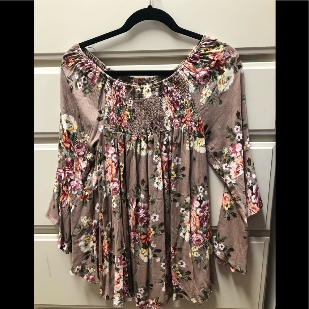 Gathered neck/off shoulder top